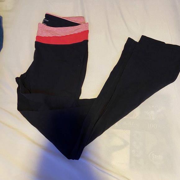 yoga pants! - Picture 1 of 1